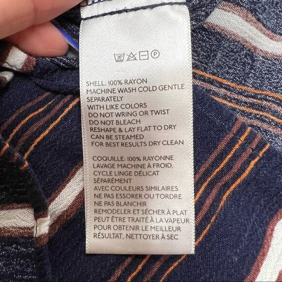 The Hanger Romper S - Picture 3 of 4